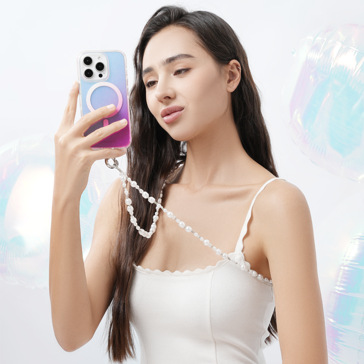 Long chain of Baroque pearls